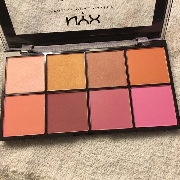 NYX Blush palette - Picture 2 of 2